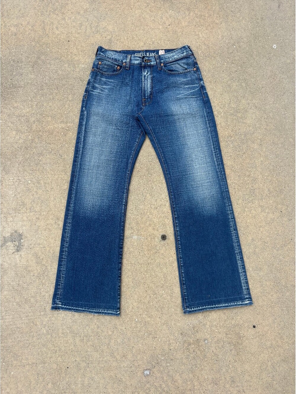 Vintage Bootcut loose Guess Jeans Size 32 Faded Jeans